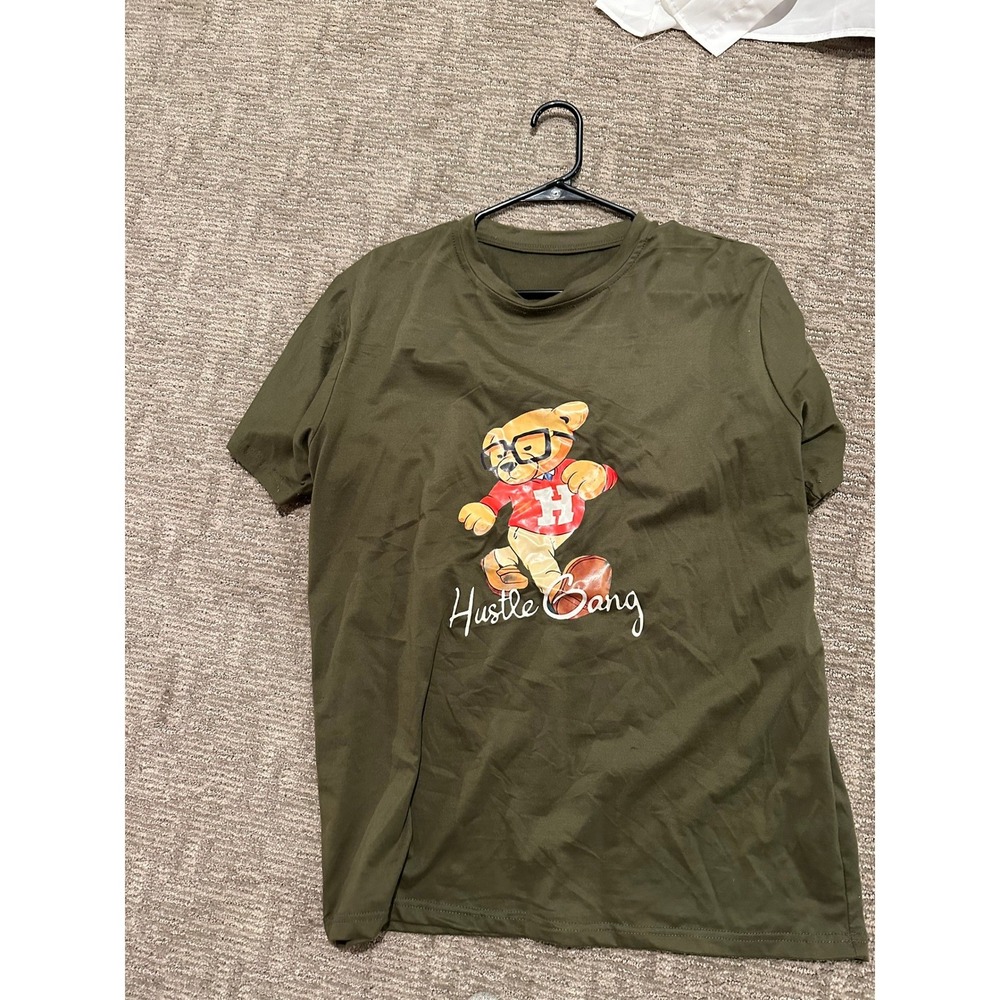 Hustle Gang Bear Graphic T-Shirt Olive Green Short Sleeve Crew Neck Streetwear